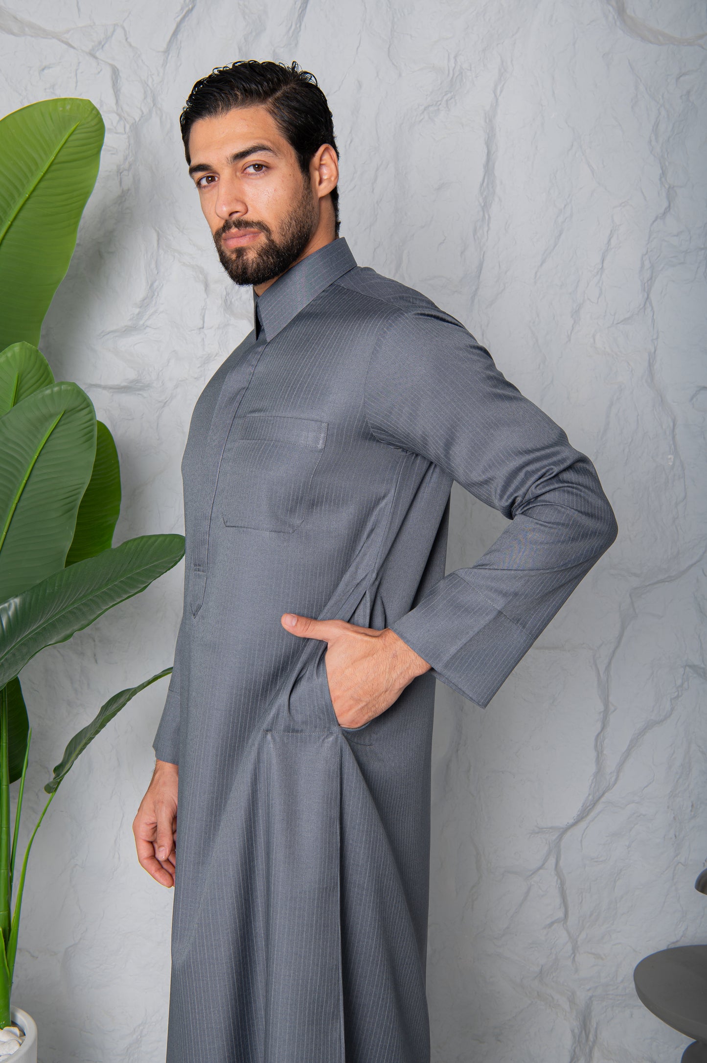Qatari Thobe- Grey Pinstripe