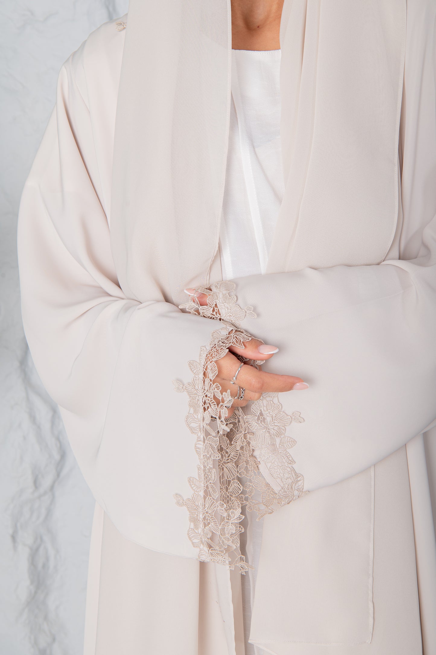 Mira Abaya- Classic Ivory