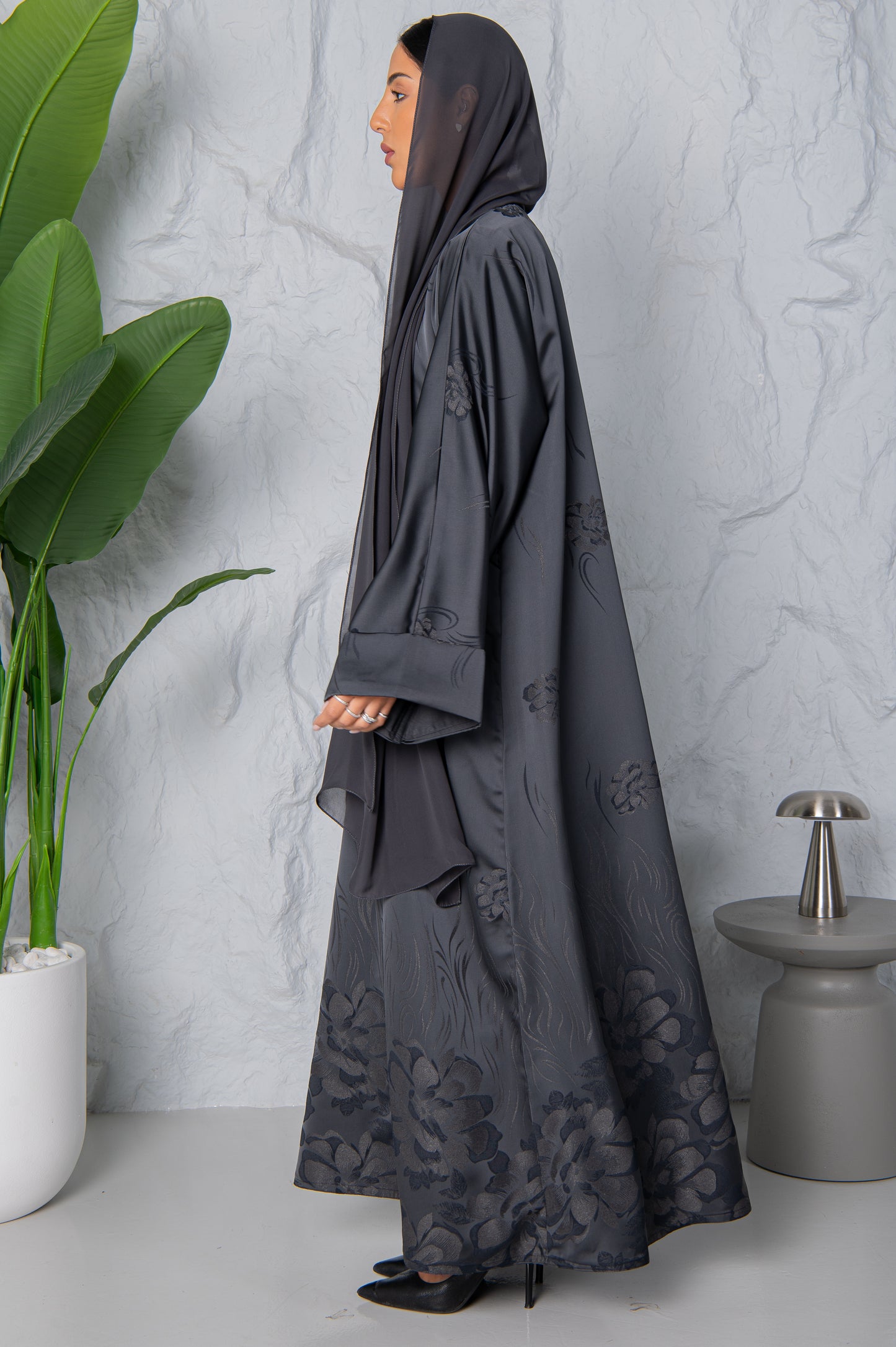 Zahi Abaya- Grey