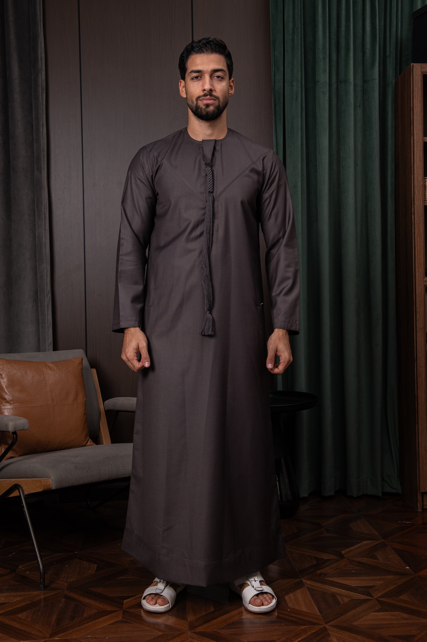 Winter Emirati Thobe- Ashford Brown