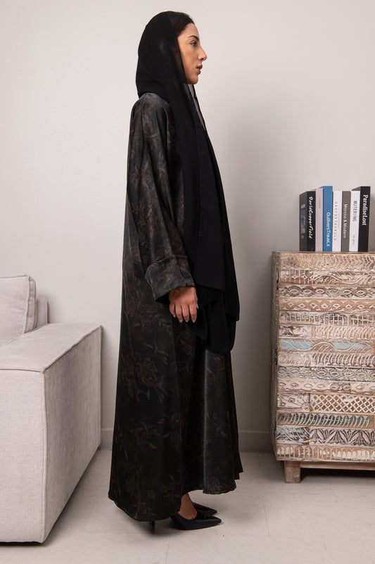 عباية بتلات متوهجة - أسود